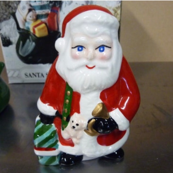 🎅🏻SALE Salt & Pepper Shakers Santa with Bag of Toys by Asia Master Christmas - Picture 7 of 12